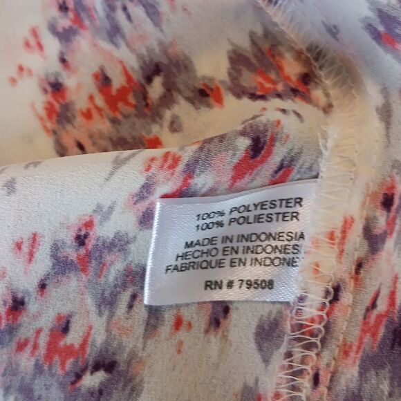 Violet & Claire Semi-Sheer Top - Picture 8 of 11